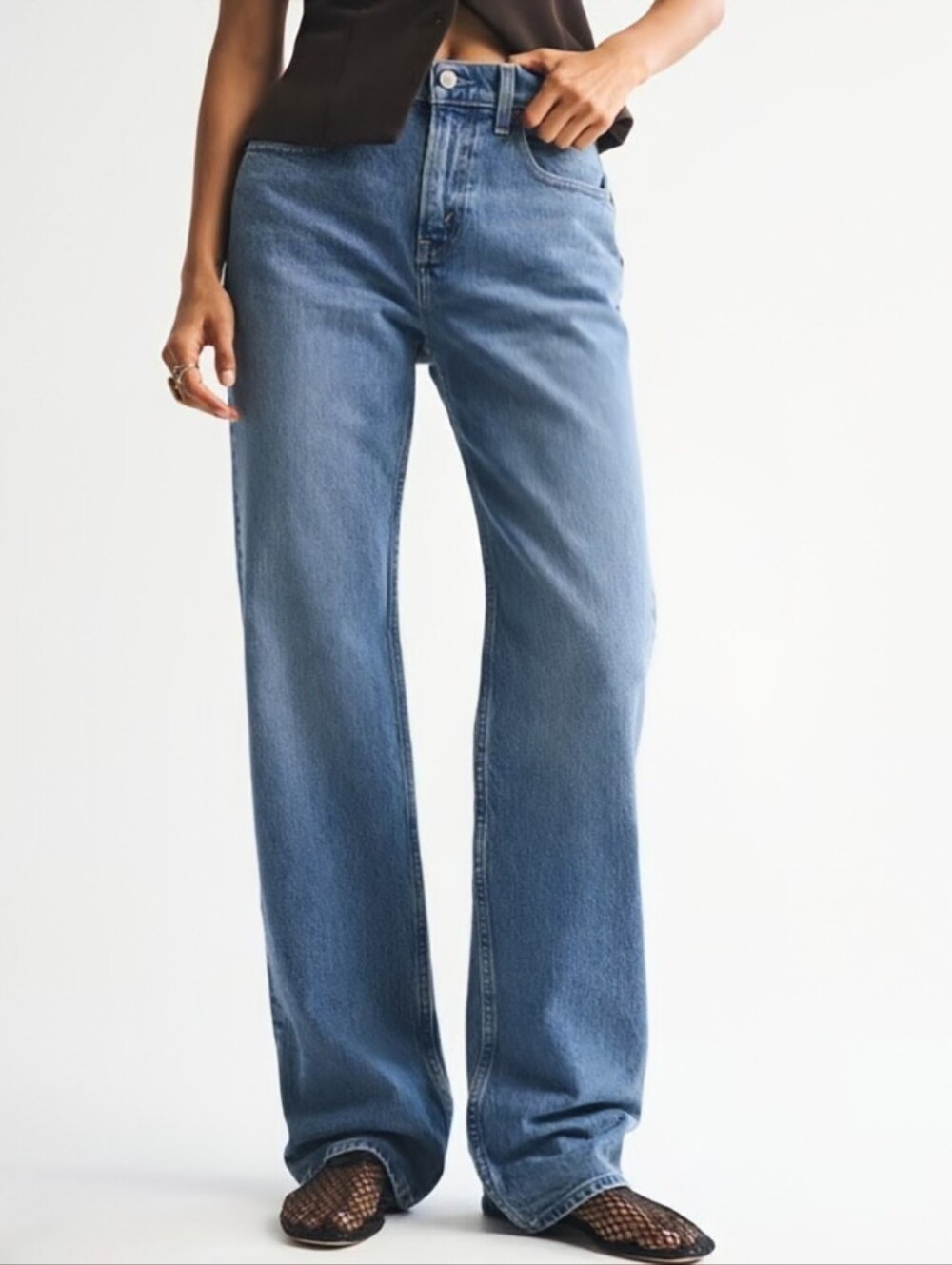 Abercrombie & Fitch 90s Relaxed Hi Rise Relaxed Jeans Medium Wash 27